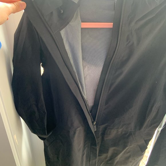 Lululemon Spring/Fall Jacket - Picture 3 of 8